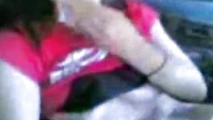 این پسر دو دختر روسی با جوانان بزرگ طبیعی را به گردش درآورد و با آنها رابطه جنسی گروهی فراموش نشدنی با 